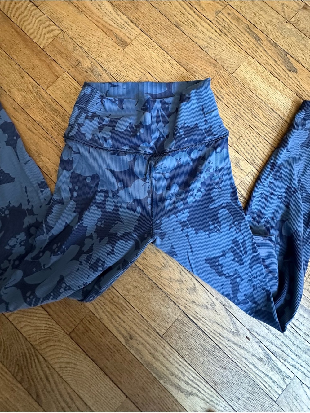 Aerie Floral Blue Ribbed Leggings